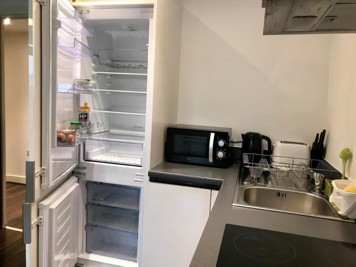 Modern Apartment Near Bullring Birmingham Bagian luar foto